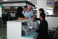 Miễn thị thực nhập cảnh Việt Nam cho công dân 13 nước