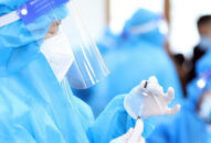 Hướng dẫn tiêm vaccine phòng COVID-19 cho người đã từng là F0