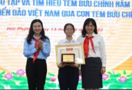 Nữ sinh Hải Phòng đạt giải đặc biệt cuộc thi Sưu tập và tìm hiểu về tem