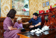 Phó Chủ tịch UBND thành phố Hoàng Minh Cường thăm, tặng quà người có công tại huyện An Lão