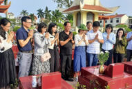 Thăm hỏi, tặng quà gia đình Anh hùng, Liệt sỹ Đồng Quốc Bình 