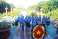 Tuổi trẻ thành phố dâng hoa, dâng hương tri ân các Anh hùng liệt sỹ nhân kỷ niệm 75 năm Ngày thương binh, liệt sỹ