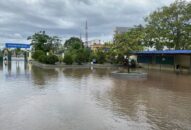 Huyện An Dương: Nhiều điểm trường, khu dân cư biến thành “ao” sau trận mưa kéo dài