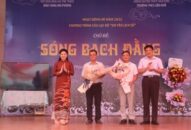 Chương trình câu lạc bộ “Em yêu lịch sử” với chủ đề “Sóng Bạch Đằng” thu hút gần 800 em học sinh tham dự