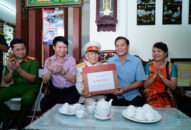 Chủ tịch UBND thành phố thăm, tặng quà gia đình người có công trên địa bàn quận Hải An nhân dịp Quốc khánh 2/9