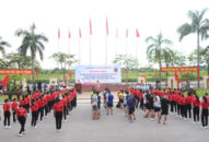 Quận Dương Kinh khai mạc Đại hội thể dục thể thao lần thứ IV và Giải Cầu lông chào mừng kỷ niệm 15 năm ngày thành lập quận