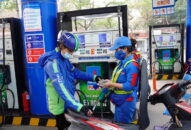 Giá xăng, dầu giảm lần thứ 4 liên tiếp