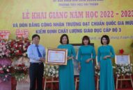Phó Chủ tịch UBND thành phố Nguyễn Đức Thọ dự Lễ khai giảng năm học mới tại trường Tiểu học Hải Thành