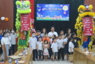 Hội Liên hiệp Phụ nữ thành phố tặng quà trẻ em có hoàn cảnh khó khăn phường Đông Khê (quận Ngô Quyền) nhân dịp Tết Trung thu