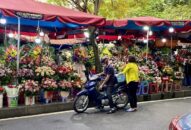 Sôi động thị trường hoa tươi dịp 20/10