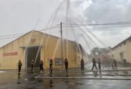 Diễn tập phương án chữa cháy và cứu nạn cứu hộ tại Cụm doanh nghiệp an toàn PCCC khu vực Máy Chai năm 2022