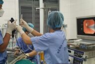 Bệnh viện Trẻ em Hải Phòng: Gắp thành công nắp khui lon bia do trẻ 10 tháng tuổi nuốt phải