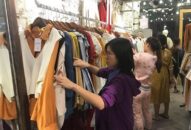 Thời tiết thuận lợi cho quần áo mùa đông bán tốt