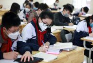 Hoàn thiện Nghị quyết về học phí, phương án mua sách giáo khoa cho học sinh mượn