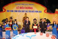 Biểu dương 167 học sinh, sinh viên xuất sắc tiêu biểu thành phố năm 2022