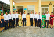 Phó Bí thư Thường trực Thành ủy thăm, chúc mừng nhà giáo tiêu biểu nhân kỷ niệm 40 năm Ngày nhà giáo Việt Nam