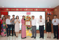 Quận Hồng Bàng: Thăm, chúc mừng các tập thể, nhà giáo tiêu biểu nhân dịp kỷ niệm 40 năm ngày Nhà giáo Việt Nam (20/11/1982-20/11/2022)