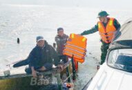 Đồn Biên phòng Vinh Quang cứu thành công 2 ngư dân gặp nạn