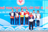 Vận động viên Đỗ Thị Thanh Thảo và Hoàng Thị Hường đoạt huy chương vàng nội dung thuyền đôi Kayak 500m