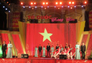 ­Chương trình nghệ thuật “Tổ quốc trong tim”: Tri ân những người lính sẵn sàng cống hiến hết mình vì độc lập tự do của tổ quốc, vì hạnh phúc của nhân dân