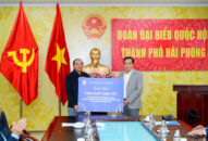 Đoàn Đại biểu Quốc hội Hải Phòng tiếp nhận và trao tặng 1.000 suất quà Tết từ Tổng Công ty Điện lực miền Bắc