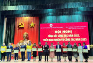 Trung ương Hội Chữ thập đỏ Việt Nam trao tặng Cờ thi đua cho 4 đơn vị có thành tích xuất sắc tại thành phố Hải Phòng