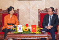 Bí thư Thành ủy tiếp và làm việc với đoàn công tác Đại sứ quán Hàn Quốc tại Việt Nam