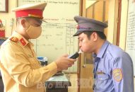 Kiểm tra nồng độ cồn, ngăn ngừa tai nạn đường sắt: Đã lái tàu, không sử dụng rượu, bia