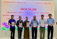 Trao Giấy chứng nhận Quyền sử dụng đất cho các cơ sở tôn giáo trên địa bàn huyện Tiên Lãng