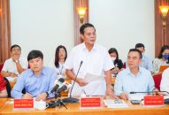 Lãnh đạo thành phố làm việc với đại diện của các hộ kinh doanh tại chợ Tam Bạc, quận Hồng Bàng