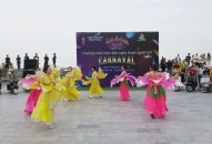 Chương trình biểu diễn nghệ thuật ngoài trời Carnaval đường phố thu hút đông đảo du khách đến với Đồ Sơn