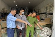 Hải Phòng: Bắt gọn kho giày dép nhái trị giá 1,5 tỉ đồng ở quận Hải An