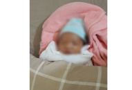 Hải Phòng: Bé gái sơ sinh bị bỏ rơi trước cổng chùa Đáy