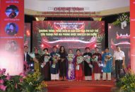 Hàng nghìn Nhân dân và du khách tham dự chương trình “Trình diễn Di sản văn hóa phi vật thể của thành phố Hải Phòng được UNESCO ghi danh”