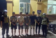 Phòng Cảnh sát cơ động: Kiểm tra, phát hiện 05 thanh niên tàng trữ vũ khí