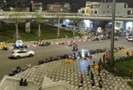 Hàng quán lộn xộn dưới chân những cây cầu nghìn tỉ ở Hải Phòng