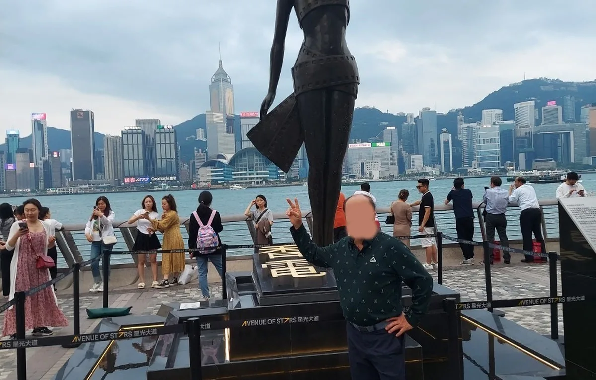 帶著遊客前往中國香港的精細旅行社在機場被捕
