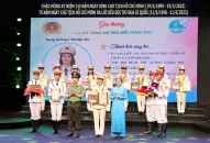 Thêm một bông hoa đẹp của phụ nữ Công an thành phố Cảng