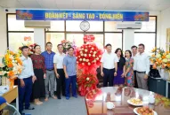 Phó Chủ tịch UBND thành phố Hoàng Minh Cường thăm, chúc mừng Cổng Thông tin điện tử thành phố nhân ngày Báo chí Cách mạng