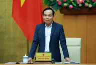 Xử lý nghiêm, công bố công khai các cán bộ, công chức, viên chức, cơ quan, đơn vị để chậm trễ, gây phiền hà