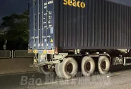 Một người tử vong sau va chạm với ô tô đầu kéo trên đường Nguyễn Bỉnh Khiêm