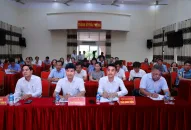 Hội nghị Báo cáo viên thành phố tháng 8