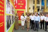 Trưng bày Triển lãm “78 năm vang mãi hào khí Cách mạng Tháng Tám và Quốc khánh 2/9” tại Nhà Văn hóa huyện An Dương