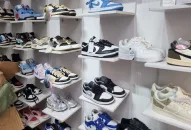 Chủ cửa hàng giày dép “nhái” trị giá 1,5 tỉ đồng ở Hải Phòng bị khởi tố