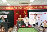 Quét mã QR và thanh toán cước điện thoại qua Viettel Money: 3 khách hàng tại Hải Phòng trúng xe Vespa, 1 cây vàng