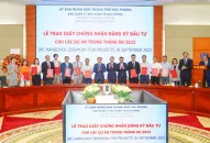 Trao Giấy chứng nhận đăng ký đầu tư cho các dự án đầu tư vào Khu công nghiệp, Khu kinh tế Hải Phòng