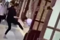 Nữ sinh ở Hải Phòng có đơn xin thôi học sau khi đánh bạn cùng trường