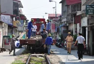 Tăng cường công tác đảm bảo an toàn giao thông đường sắt tại các lối đi tự mở