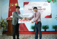 LG Display Việt Nam Hải Phòng trao tặng “Thư viện điện tử ” cho Trường THPT An Dương