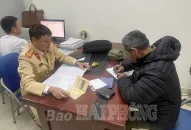 Xử phạt lái xe ô tô quay đầu trên cầu Tân Vũ-Lạch Huyện